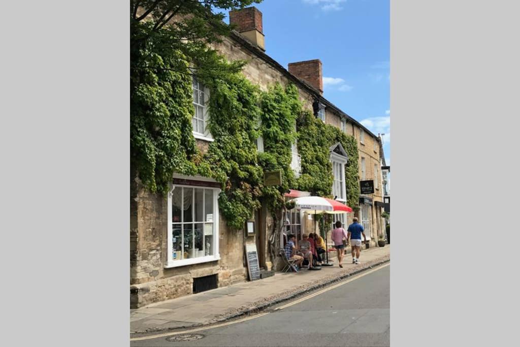 Oxfordshire Living - The Bowler Hat Cottage - Woodstock Ngoại thất bức ảnh