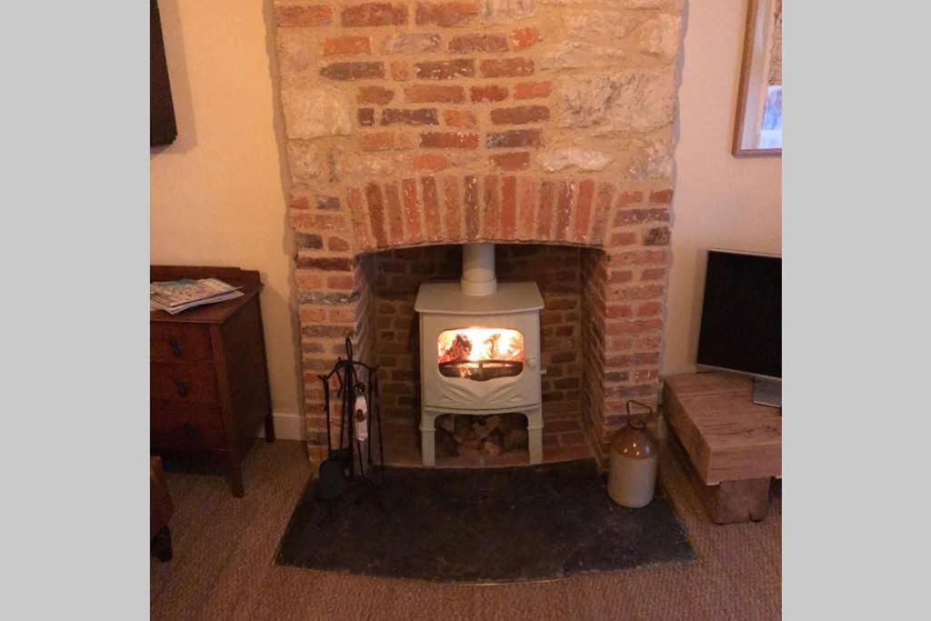 Oxfordshire Living - The Bowler Hat Cottage - Woodstock Ngoại thất bức ảnh