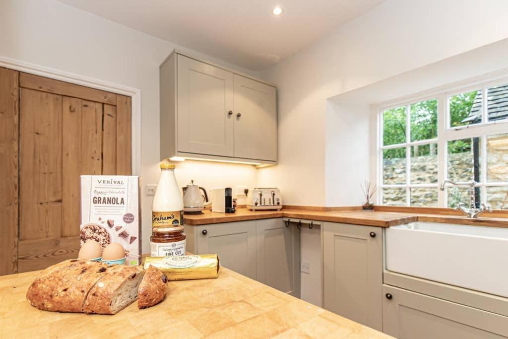 Oxfordshire Living - The Bowler Hat Cottage - Woodstock Ngoại thất bức ảnh